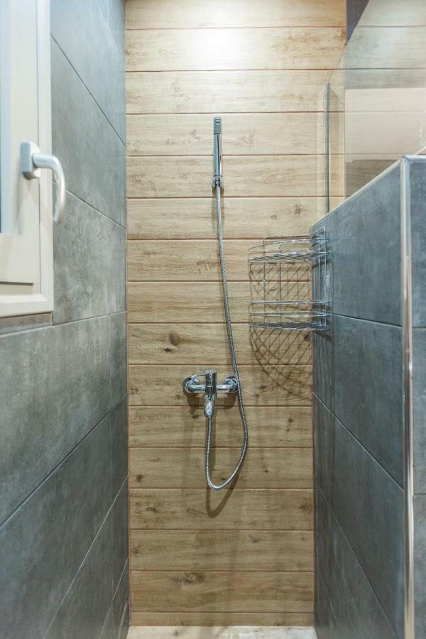 100M2 Luxury Apartment In The Heart Of Athens - Living Stone Emerald Bagian luar foto