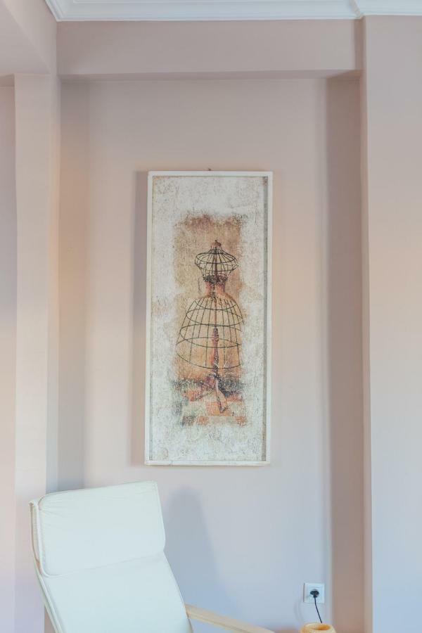 100M2 Luxury Apartment In The Heart Of Athens - Living Stone Emerald Bagian luar foto