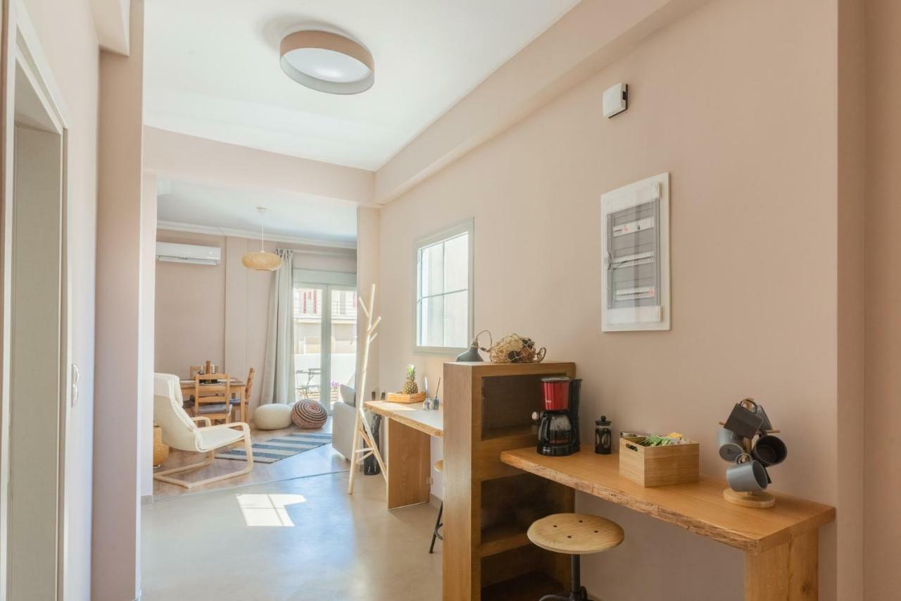 100M2 Luxury Apartment In The Heart Of Athens - Living Stone Emerald Bagian luar foto